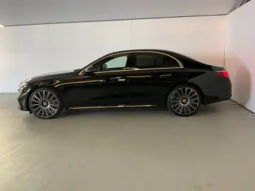MERCEDES-BENZ E 200 AMG Pano 21  Burm4D Akustik-Komfort