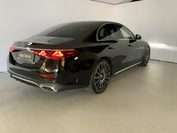MERCEDES-BENZ E 200 AMG Pano 21  Burm4D Akustik-Komfort