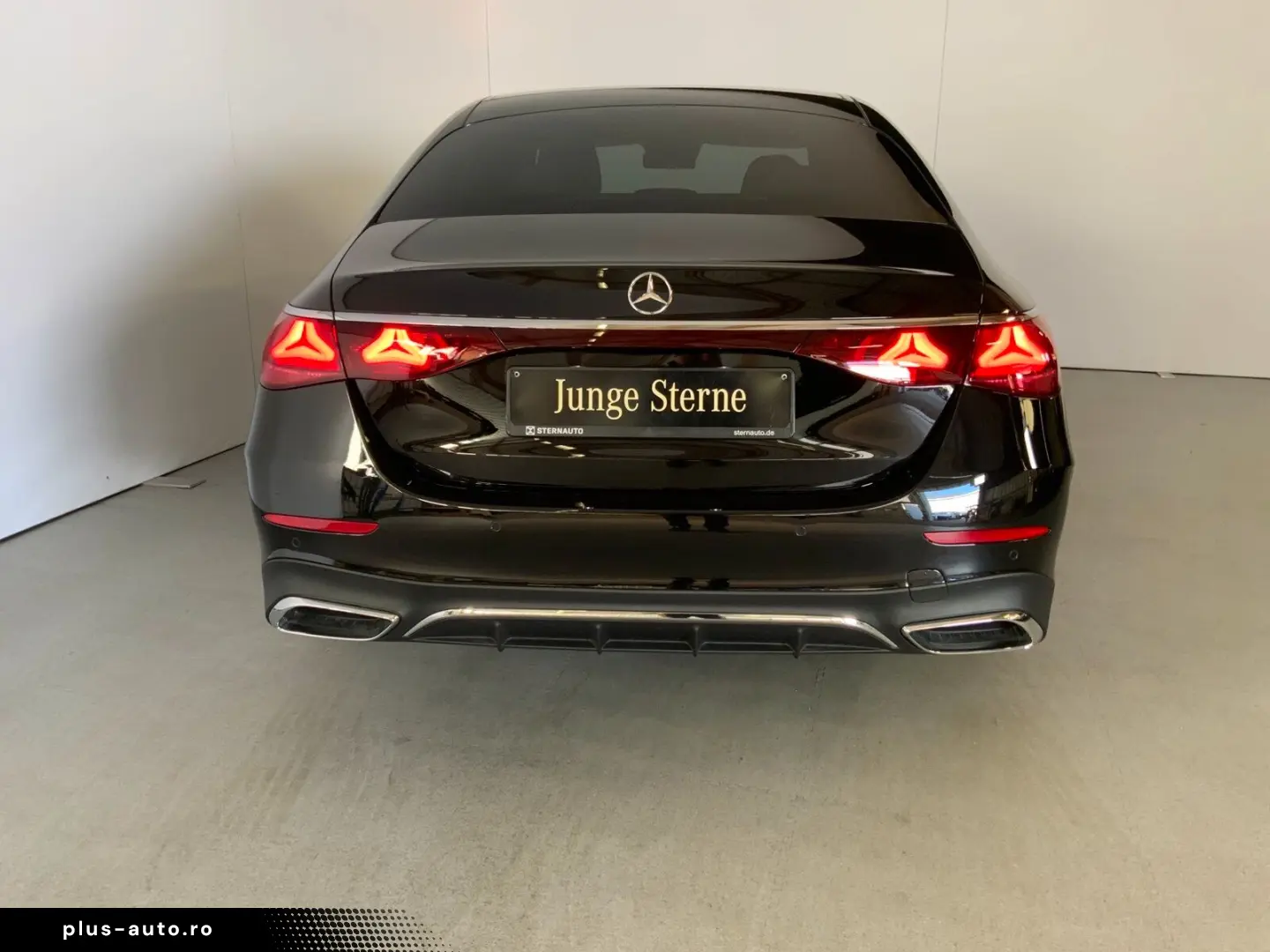 MERCEDES-BENZ E 200 AMG Pano 21  Burm4D Akustik-Komfort