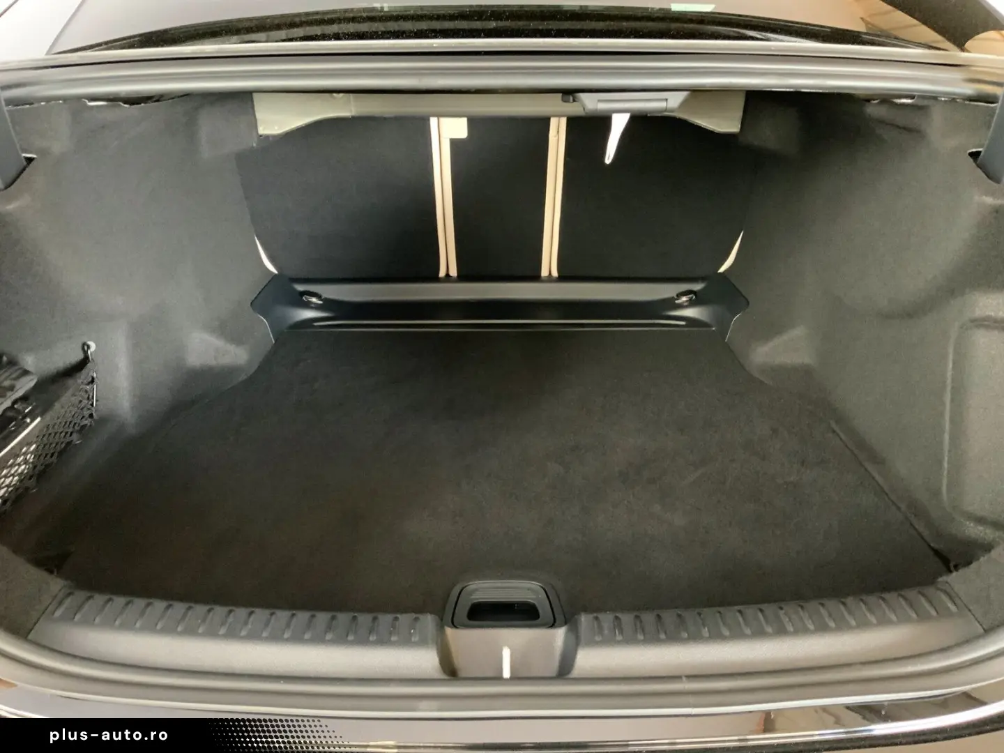 MERCEDES-BENZ E 200 AMG Pano 21  Burm4D Akustik-Komfort