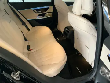 MERCEDES-BENZ E 200 AMG Pano 21  Burm4D Akustik-Komfort
