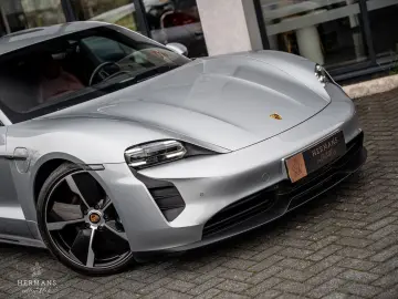 PORSCHE Taycan Performance 94 kWh   Battery Plus   BOSE