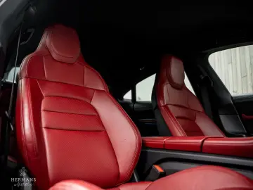 PORSCHE Taycan Performance 94 kWh   Battery Plus   BOSE