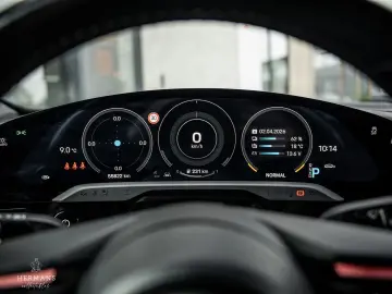 PORSCHE Taycan Performance 94 kWh   Battery Plus   BOSE