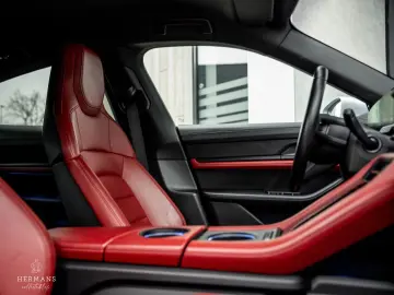 PORSCHE Taycan Performance 94 kWh   Battery Plus   BOSE