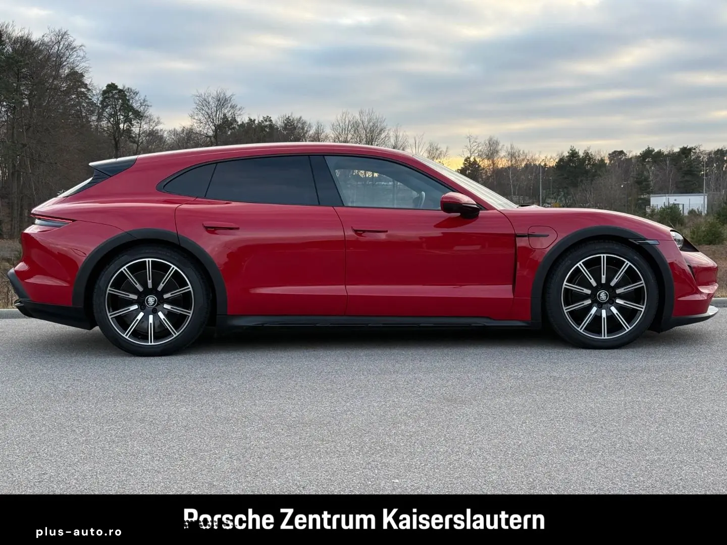 PORSCHE Taycan 4 Cross Turismo SurroundView Luftfederung