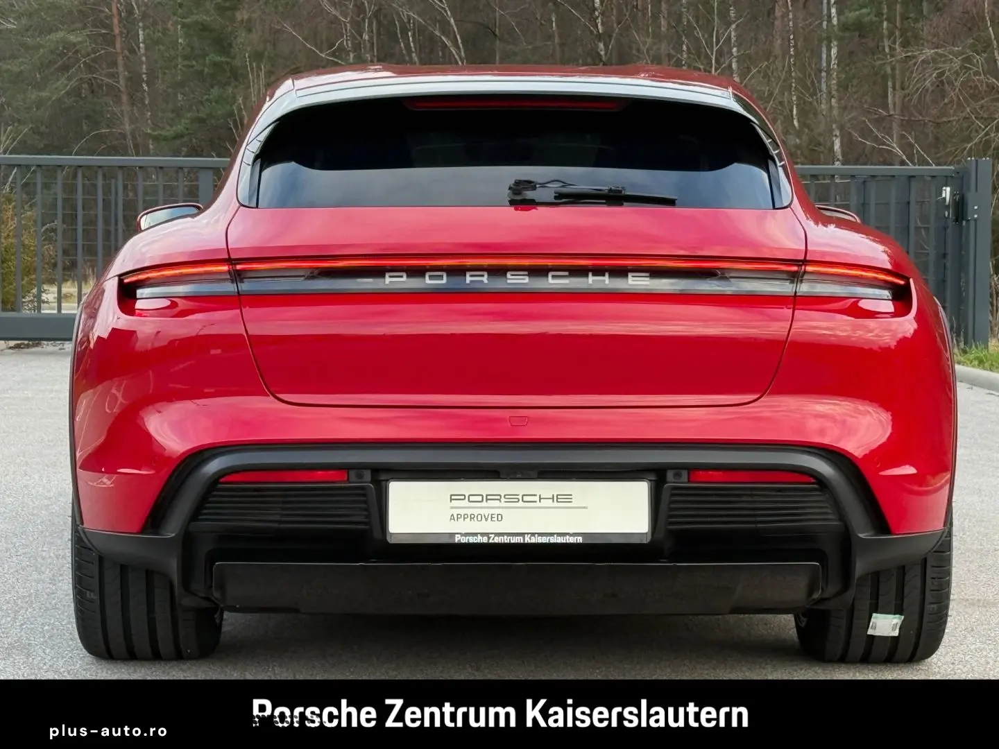 PORSCHE Taycan 4 Cross Turismo SurroundView Luftfederung