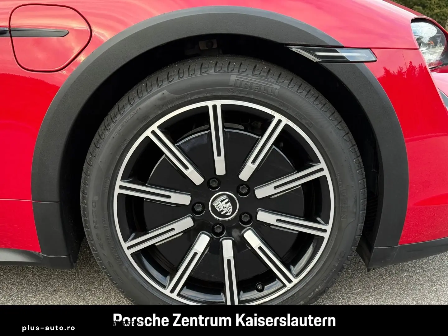 PORSCHE Taycan 4 Cross Turismo SurroundView Luftfederung