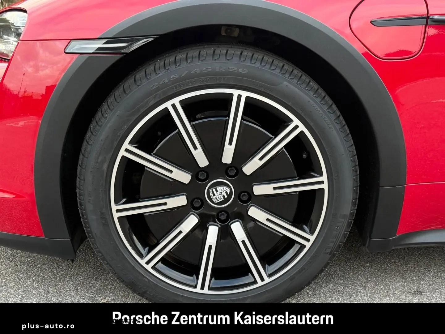 PORSCHE Taycan 4 Cross Turismo SurroundView Luftfederung