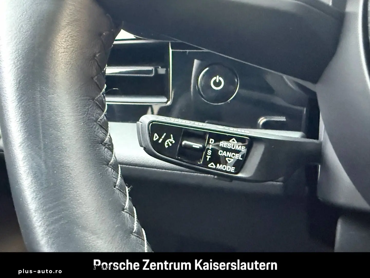 PORSCHE Taycan 4 Cross Turismo SurroundView Luftfederung