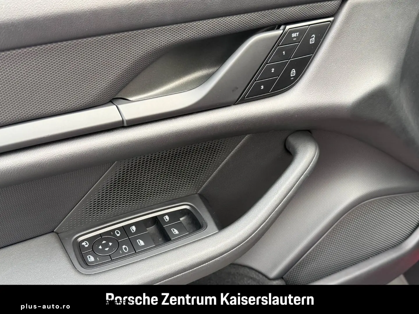 PORSCHE Taycan 4 Cross Turismo SurroundView Luftfederung