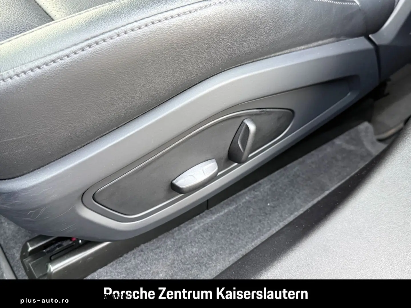 PORSCHE Taycan 4 Cross Turismo SurroundView Luftfederung