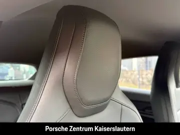 PORSCHE Taycan 4 Cross Turismo SurroundView Luftfederung