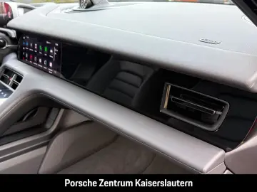 PORSCHE Taycan 4 Cross Turismo SurroundView Luftfederung