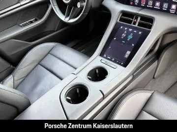 PORSCHE Taycan 4 Cross Turismo SurroundView Luftfederung