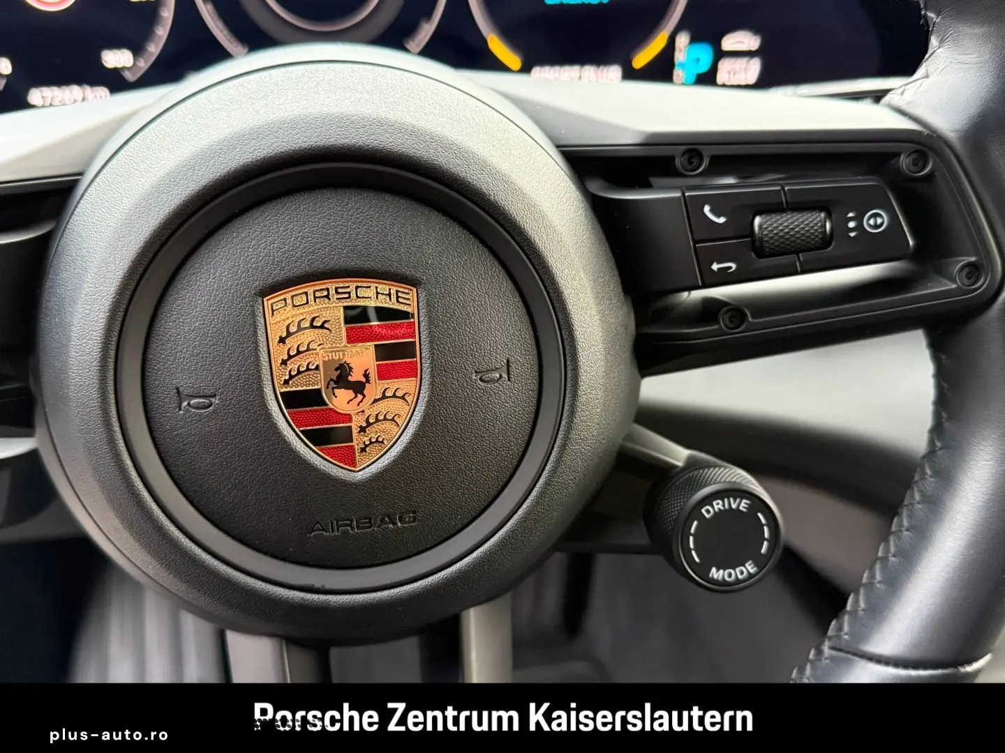 PORSCHE Taycan 4 Cross Turismo SurroundView Luftfederung