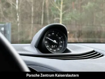 PORSCHE Taycan 4 Cross Turismo SurroundView Luftfederung