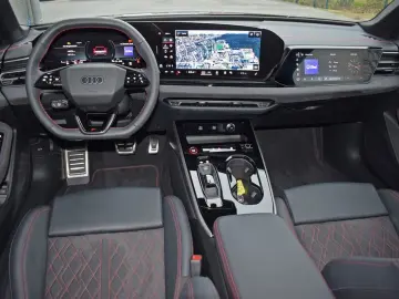 AUDI A5 Avant eHybrid quattro  S-line AHK Pano Matrix