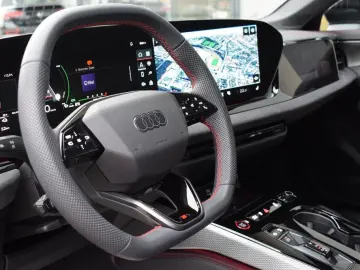 AUDI A5 Avant eHybrid quattro  S-line AHK Pano Matrix