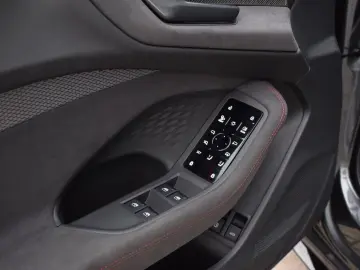 AUDI A5 Avant eHybrid quattro  S-line AHK Pano Matrix