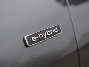 AUDI A5 Avant eHybrid quattro  S-line AHK Pano Matrix
