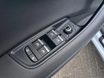 AUDI Q7 55TFSI qu S LINE BLACK HUD AHK PANO 7-SITZER