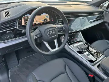 AUDI Q7 55TFSI qu S LINE BLACK HUD AHK PANO 7-SITZER