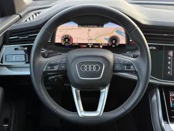 AUDI Q7 55TFSI qu S LINE BLACK HUD AHK PANO 7-SITZER