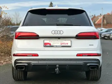 AUDI Q7 55TFSI qu S LINE BLACK HUD AHK PANO 7-SITZER