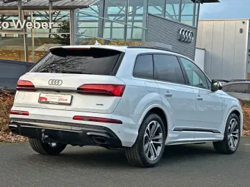 AUDI Q7 55TFSI qu S LINE BLACK HUD AHK PANO 7-SITZER