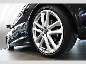 AUDI S6 Avant TDI quattro Pano Matrix ACC AHK UPE 100