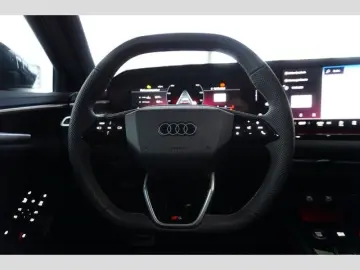 AUDI A5 Avant TDI quattro edition S line Matrix AHK S