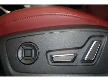 AUDI S6 Avant 3.0 TDI quattro B&O Matrix TopView