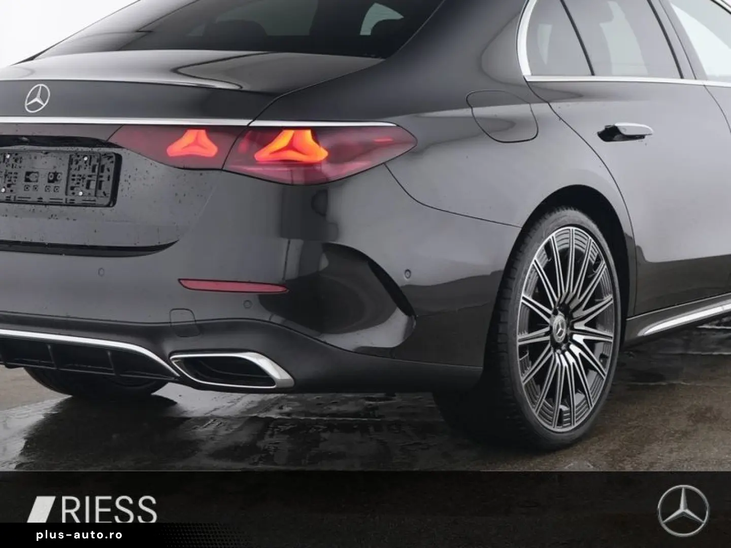 MERCEDES-BENZ E 220 d AMG Sport Distr Pano Sitzkl St&hellip;