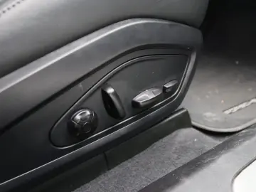 PORSCHE Taycan 4S Performance Plus 84kWh 563PK [ PANO CH