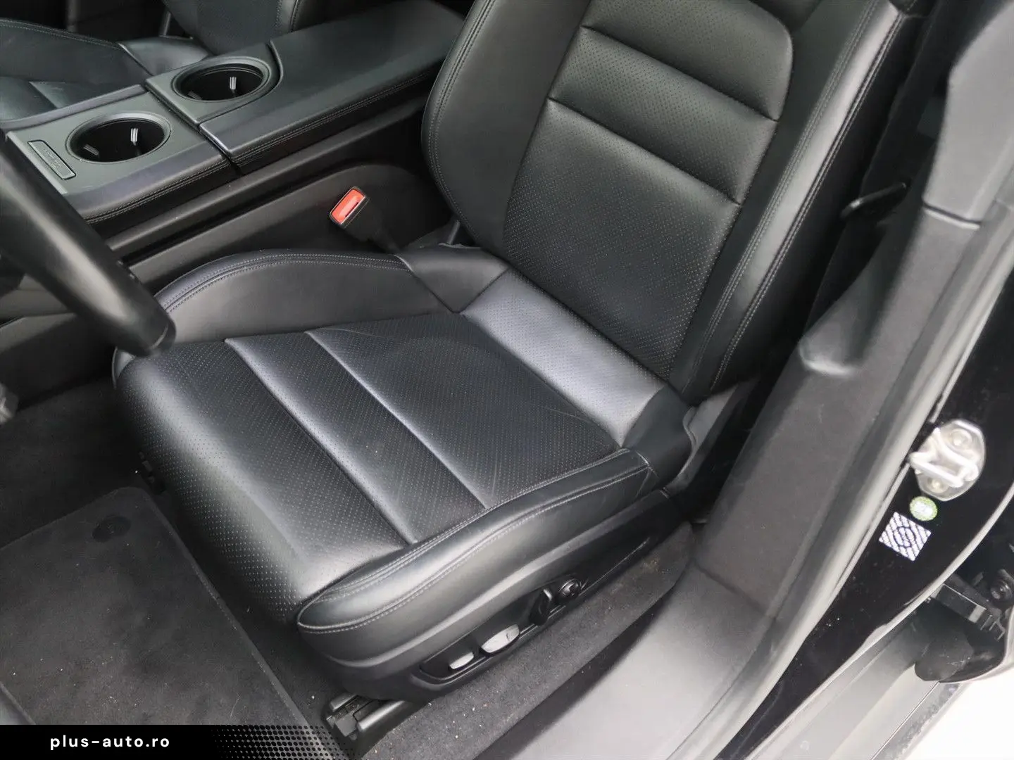 PORSCHE Taycan 4S Performance Plus 84kWh 563PK [ PANO CH