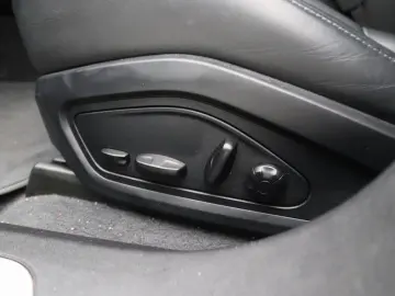 PORSCHE Taycan 4S Performance Plus 84kWh 563PK [ PANO CH
