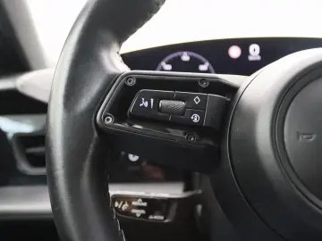 PORSCHE Taycan 4S Performance Plus 84kWh 563PK [ PANO CH