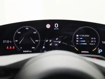 PORSCHE Taycan 4S Performance Plus 84kWh 563PK [ PANO CH