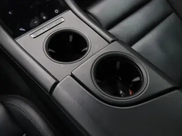 PORSCHE Taycan 4S Performance Plus 84kWh 563PK [ PANO CH