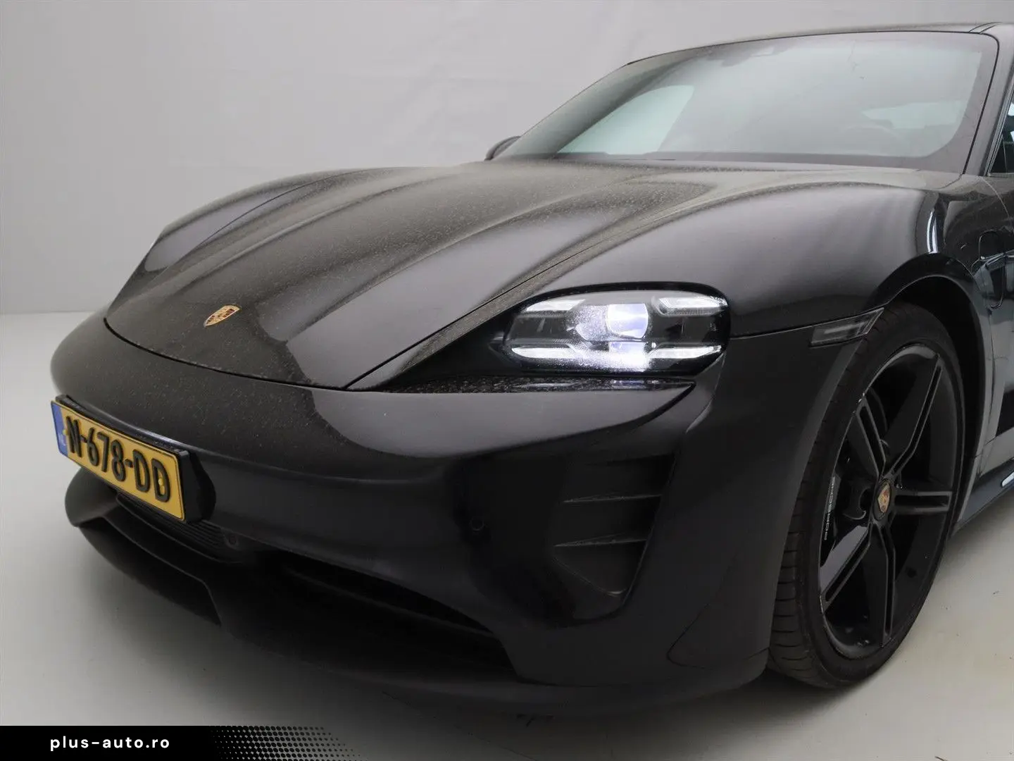PORSCHE Taycan 4S Performance Plus 84kWh 563PK [ PANO CH