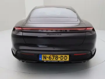 PORSCHE Taycan 4S Performance Plus 84kWh 563PK [ PANO CH
