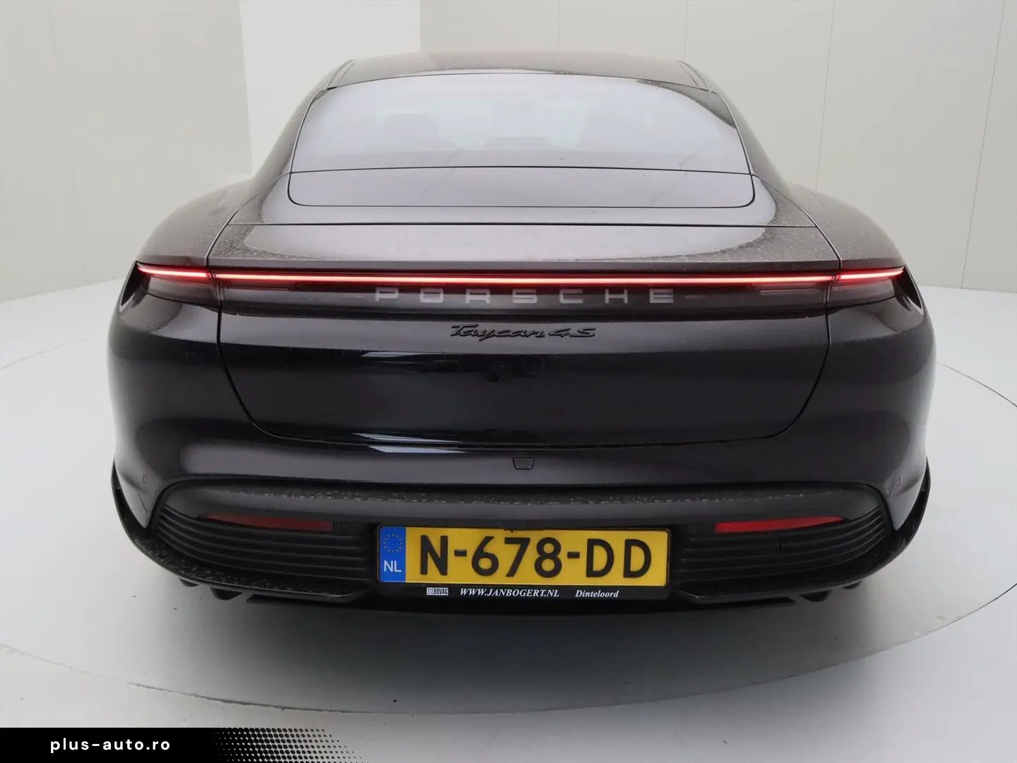 PORSCHE Taycan 4S Performance Plus 84kWh 563PK [ PANO CH