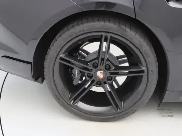 PORSCHE Taycan 4S Performance Plus 84kWh 563PK [ PANO CH