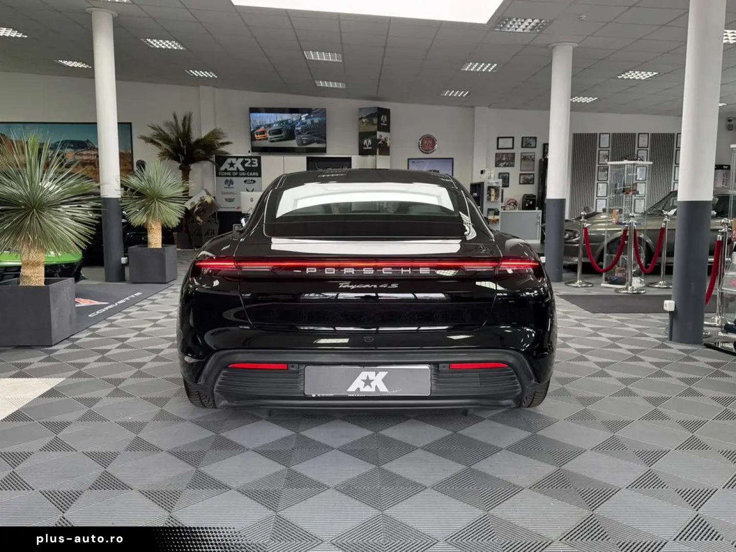 PORSCHE Taycan 2022 — imagine 7