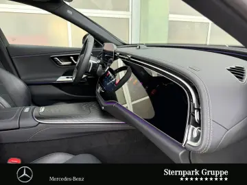MERCEDES-BENZ E 220 d AMG Distro Pano Night SUPER 36&hellip;