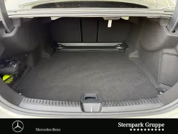 MERCEDES-BENZ E 220 d AMG Distro Pano Night SUPER 36&hellip;