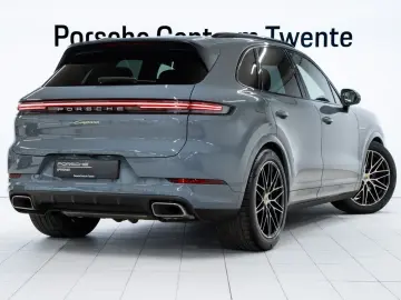 PORSCHE Cayenne E-Hybrid
