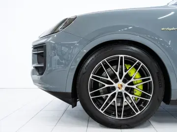 PORSCHE Cayenne E-Hybrid
