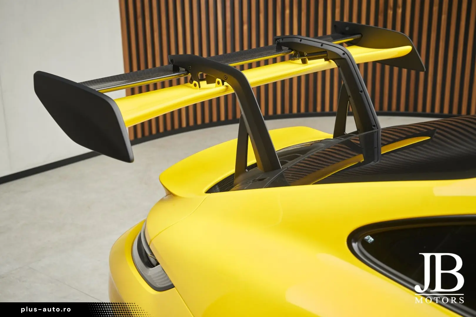 PORSCHE 992 GT3 RS Weissach 18-Wege PCCB Lift BOSE PTS